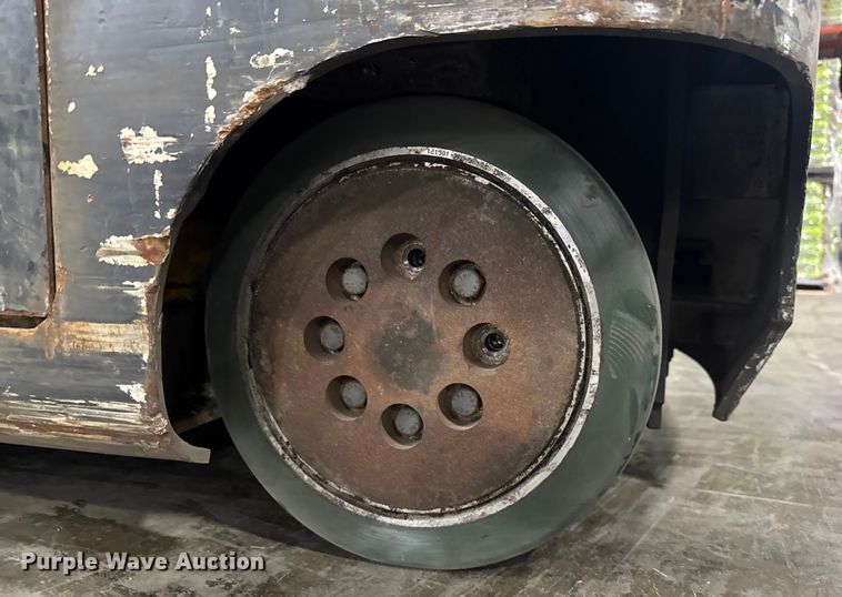 image for item EV1834 Crown RR5275S-45 reach truck