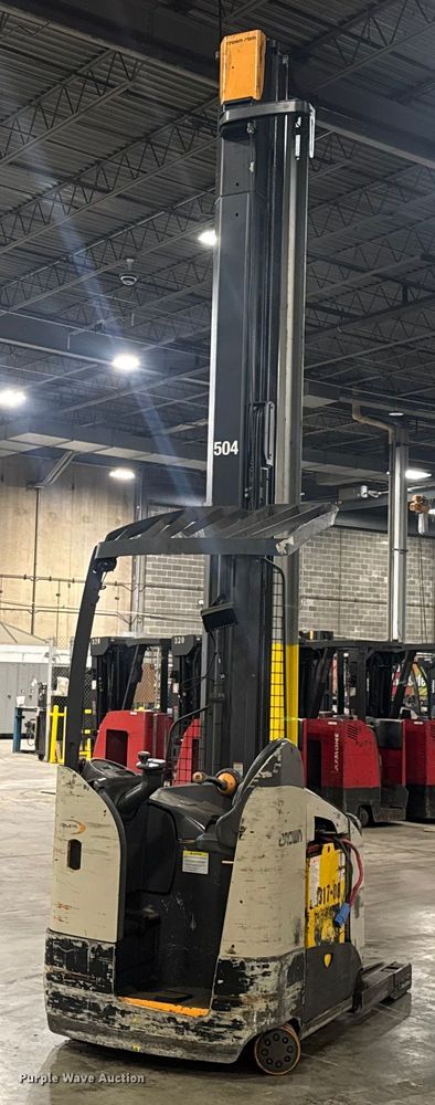 image for item EV1836 Crown RMD6095S-32 reach truck