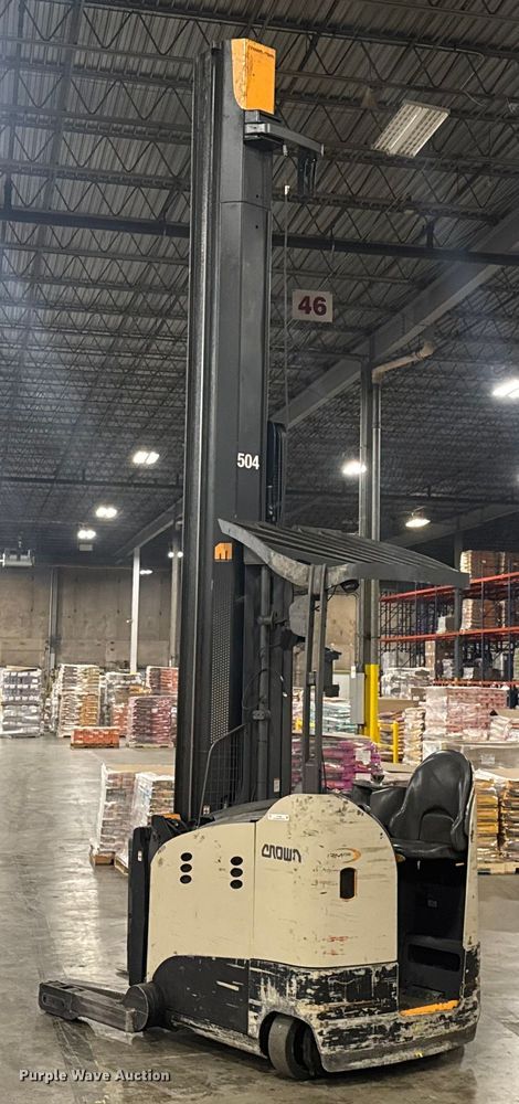 image for item EV1836 Crown RMD6095S-32 reach truck