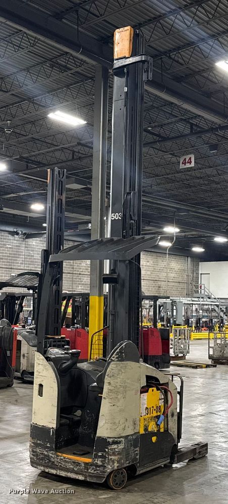 image for item EV1837 Crown RMD6095S-32 reach truck