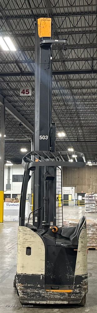 image for item EV1837 Crown RMD6095S-32 reach truck