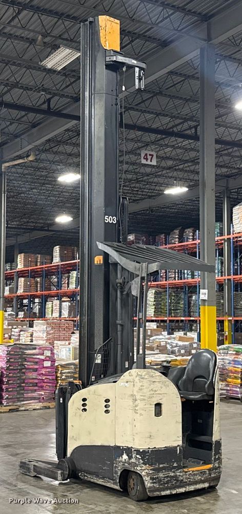 image for item EV1837 Crown RMD6095S-32 reach truck