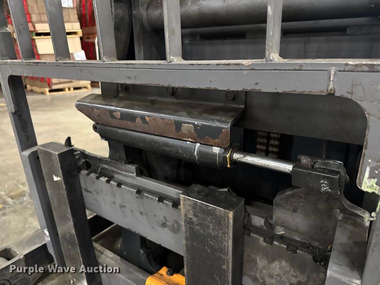 image for item EV1837 Crown RMD6095S-32 reach truck