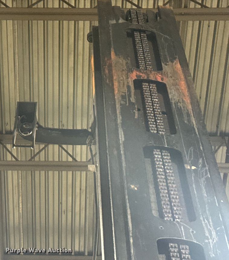 image for item EV1837 Crown RMD6095S-32 reach truck