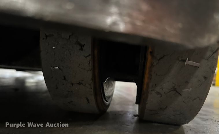 image for item EV1837 Crown RMD6095S-32 reach truck