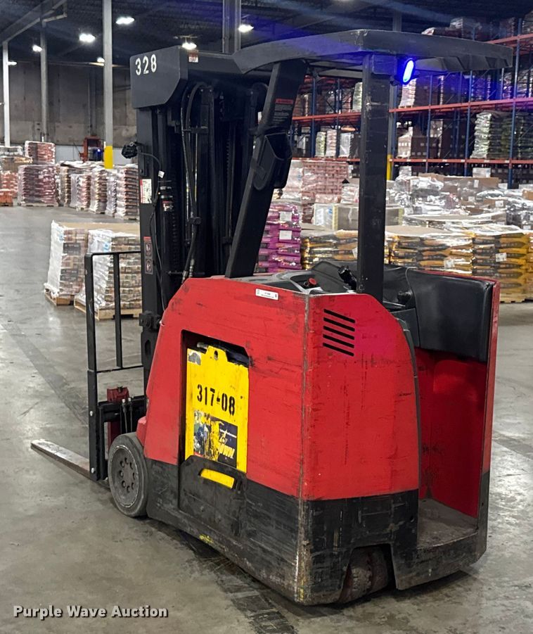 image for item EV1838 Raymond 4250 forklift