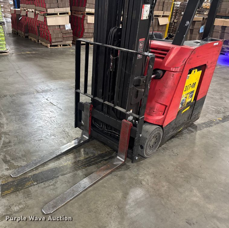 image for item EV1838 Raymond 4250 forklift