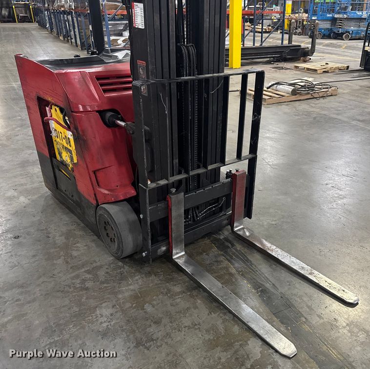 image for item EV1838 Raymond 4250 forklift