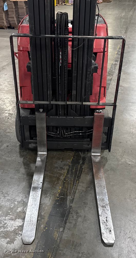image for item EV1838 Raymond 4250 forklift