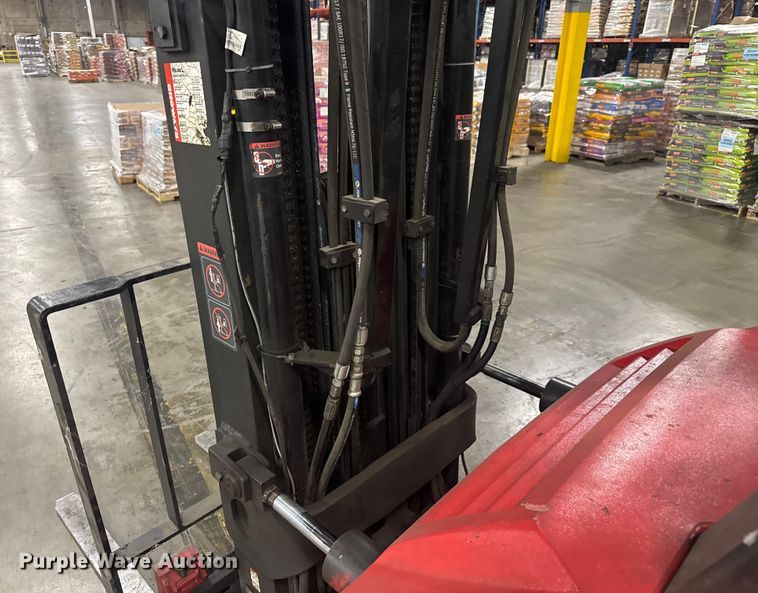 image for item EV1838 Raymond 4250 forklift