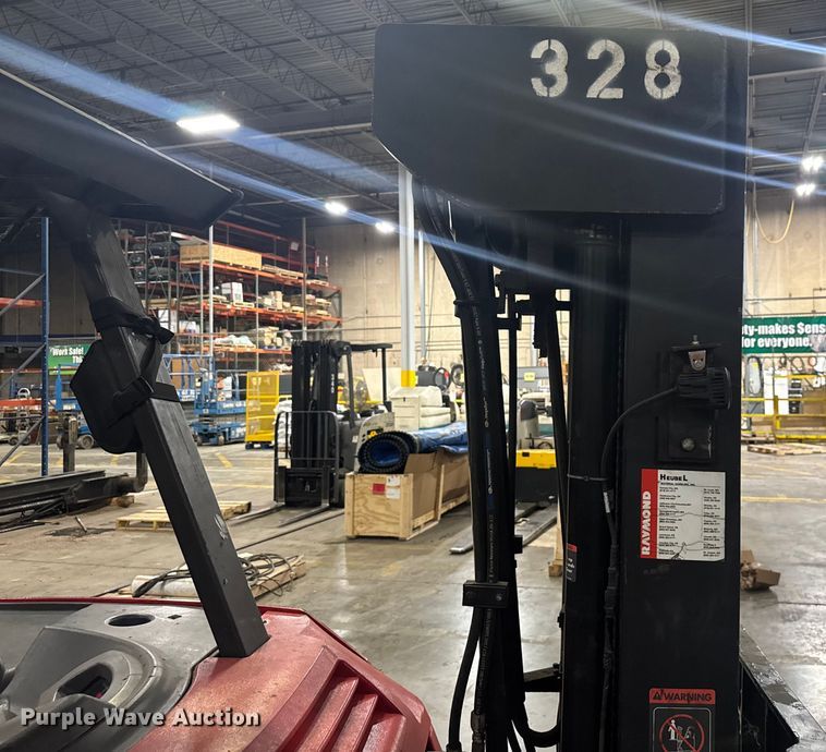 image for item EV1838 Raymond 4250 forklift