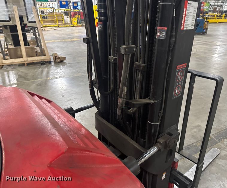 image for item EV1838 Raymond 4250 forklift