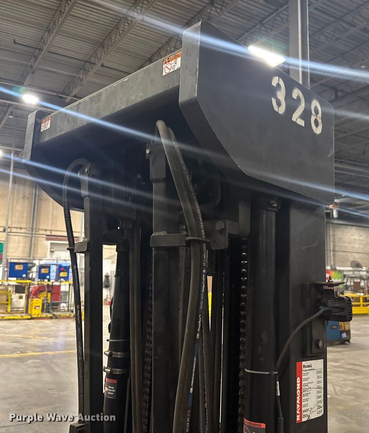 image for item EV1838 Raymond 4250 forklift