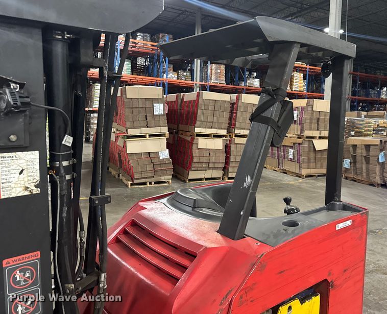 image for item EV1838 Raymond 4250 forklift