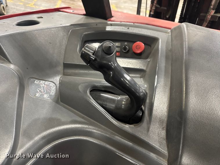 image for item EV1838 Raymond 4250 forklift