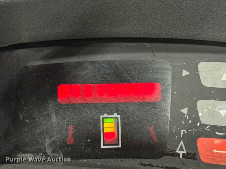 image for item EV1838 Raymond 4250 forklift