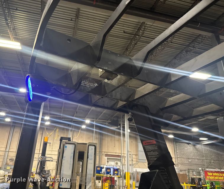 image for item EV1838 Raymond 4250 forklift