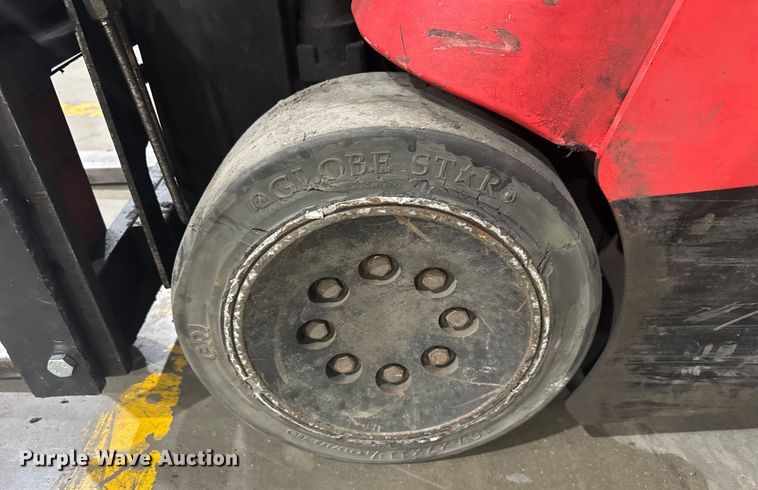 image for item EV1838 Raymond 4250 forklift