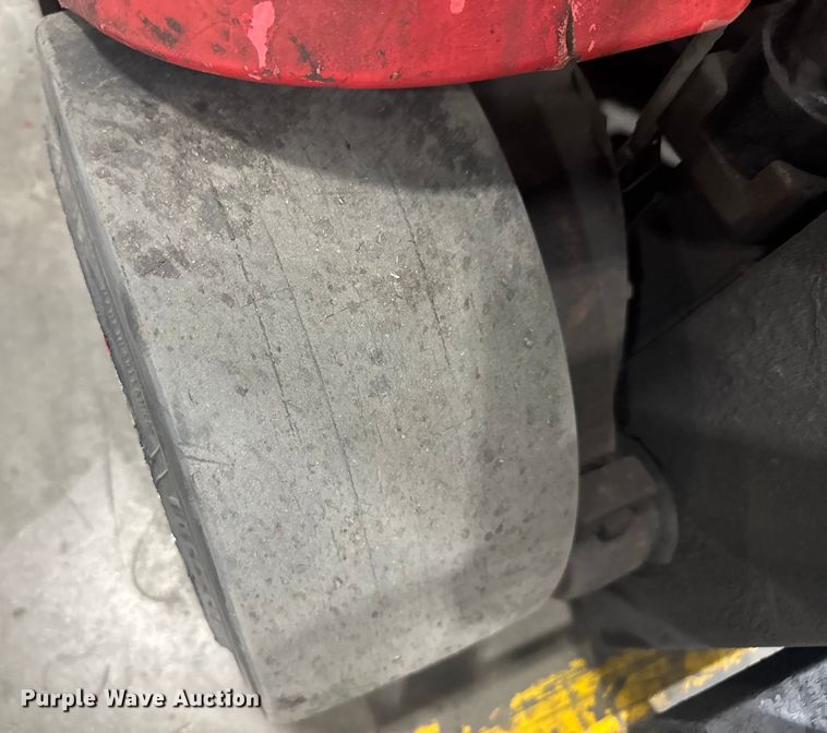 image for item EV1838 Raymond 4250 forklift