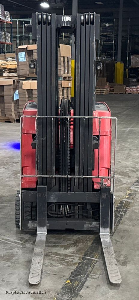 image for item EV1839 Raymond 4250 forklift