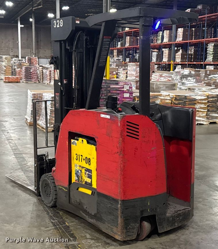 image for item EV1839 Raymond 4250 forklift