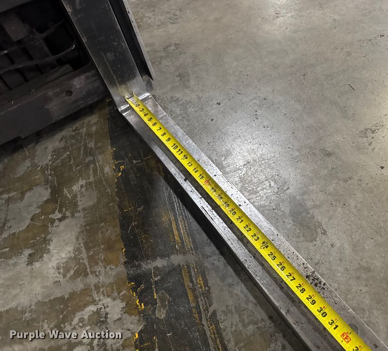 image for item EV1839 Raymond 4250 forklift