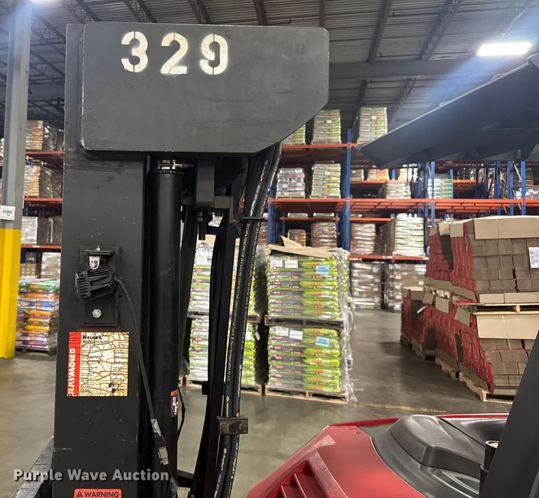 image for item EV1839 Raymond 4250 forklift