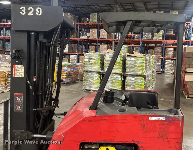image for item EV1839 Raymond 4250 forklift