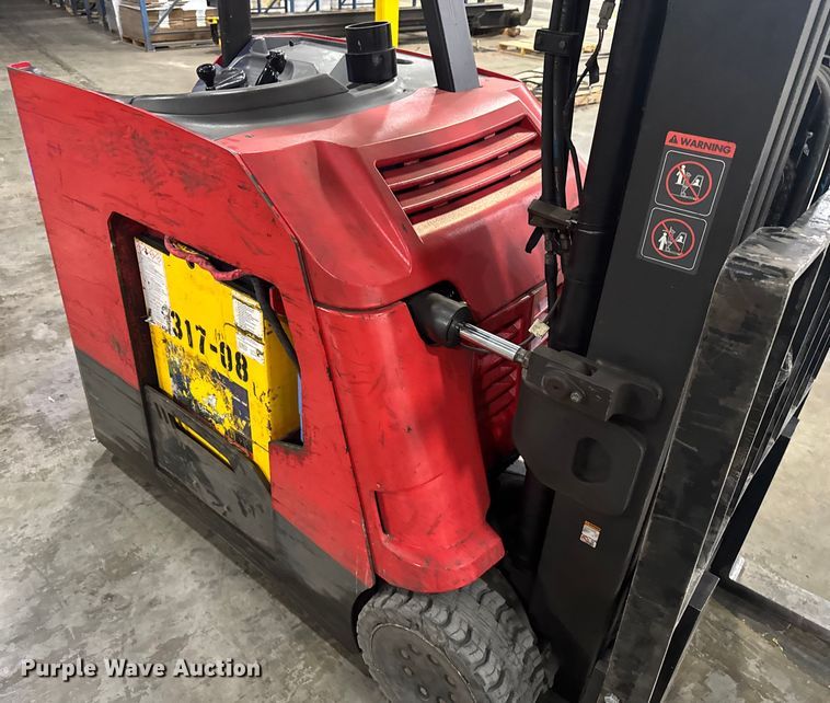 image for item EV1839 Raymond 4250 forklift