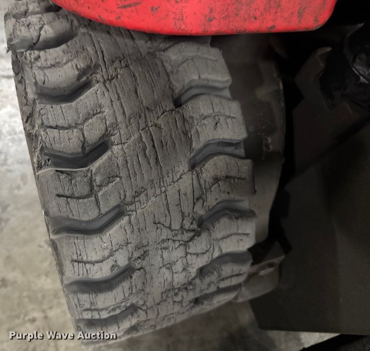 image for item EV1839 Raymond 4250 forklift