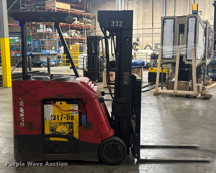 image for item EV1840 Raymond 425-C40QM forklift