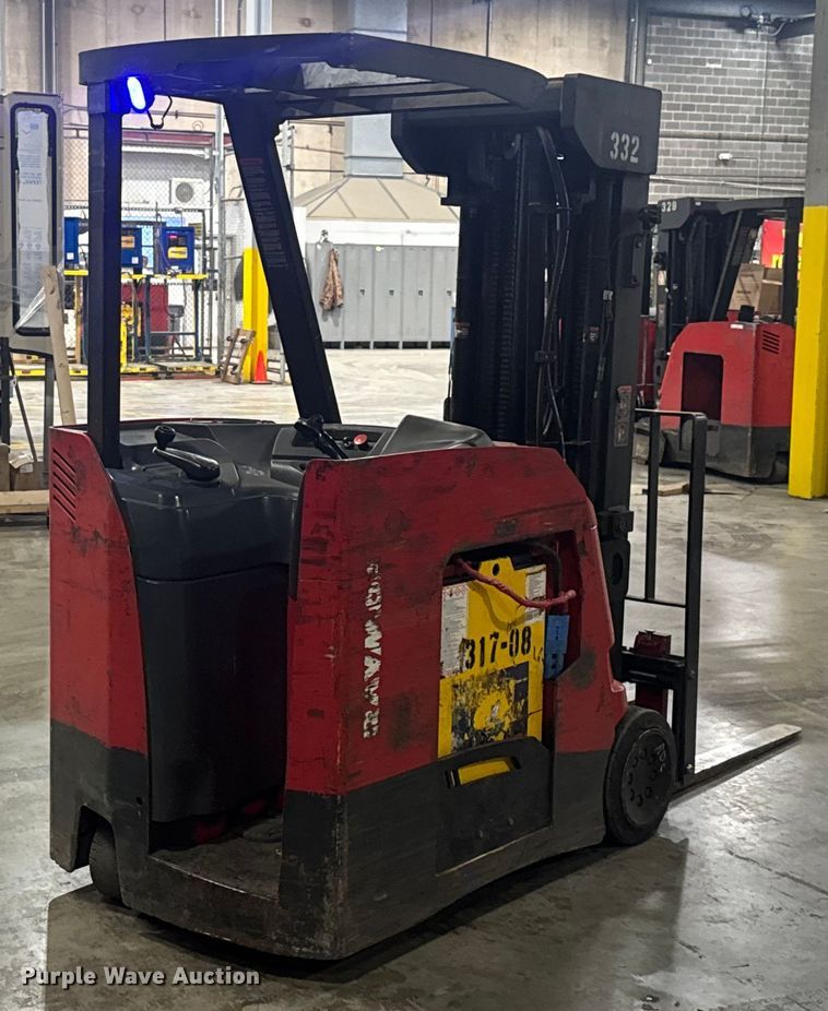 image for item EV1840 Raymond 425-C40QM forklift