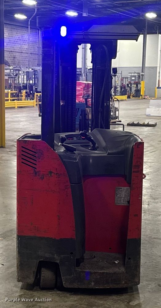 image for item EV1840 Raymond 425-C40QM forklift