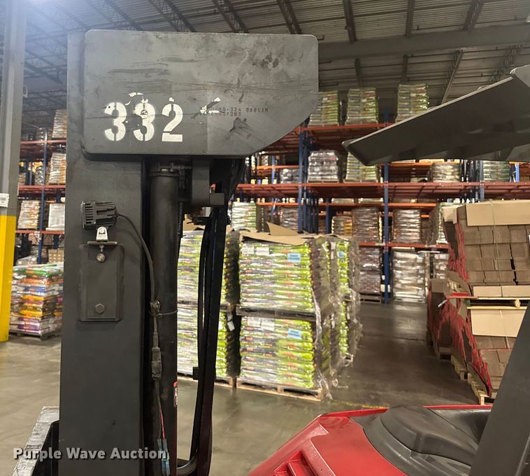 image for item EV1840 Raymond 425-C40QM forklift