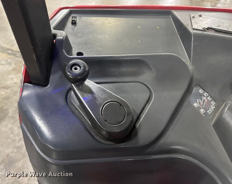 image for item EV1840 Raymond 425-C40QM forklift