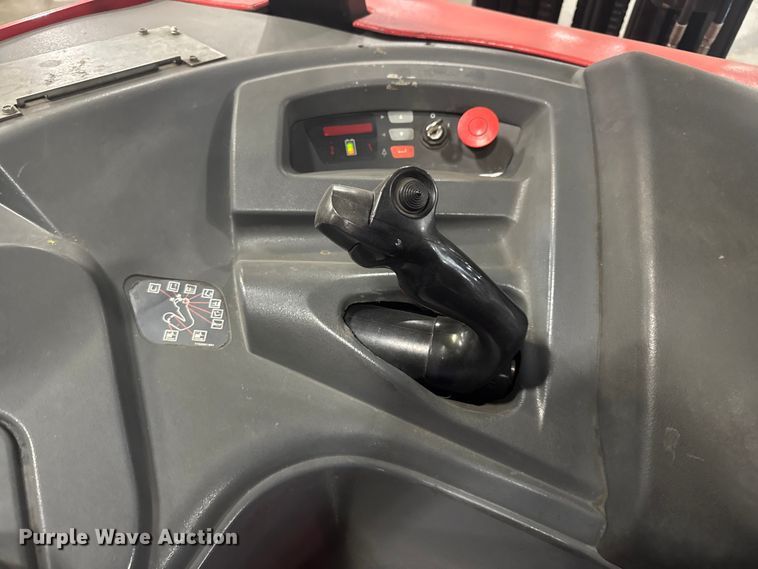 image for item EV1840 Raymond 425-C40QM forklift