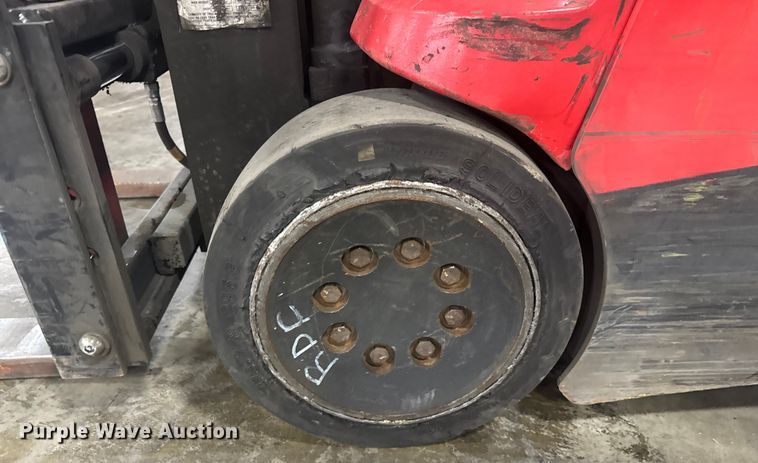 image for item EV1840 Raymond 425-C40QM forklift