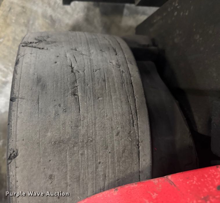 image for item EV1840 Raymond 425-C40QM forklift