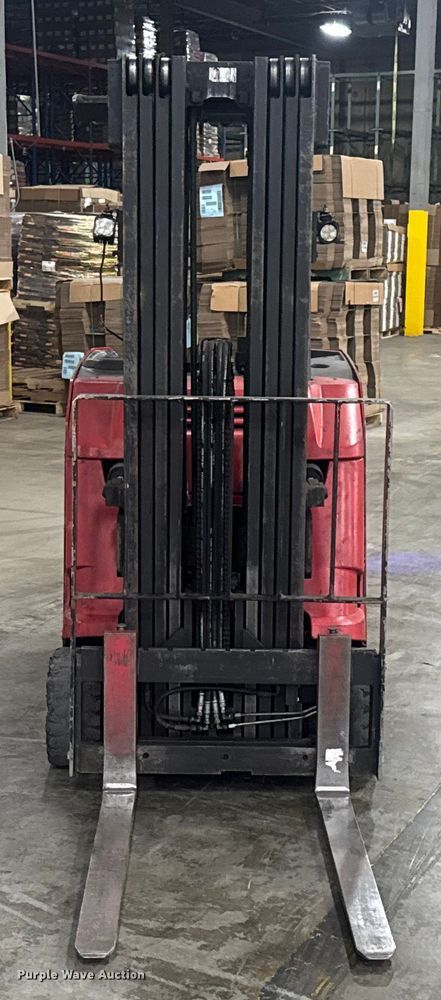 image for item EV1841 Raymond 4250 forklift