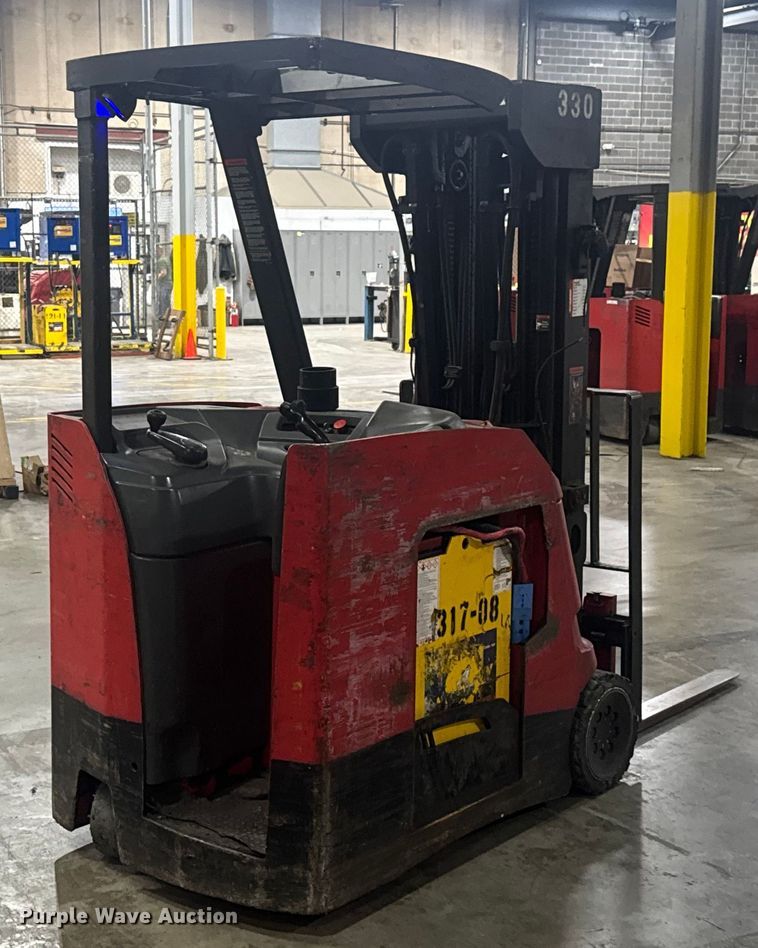 image for item EV1841 Raymond 4250 forklift