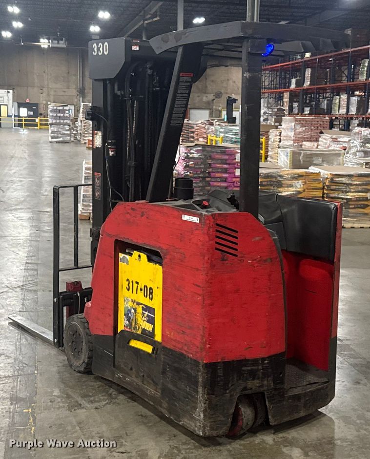 image for item EV1841 Raymond 4250 forklift