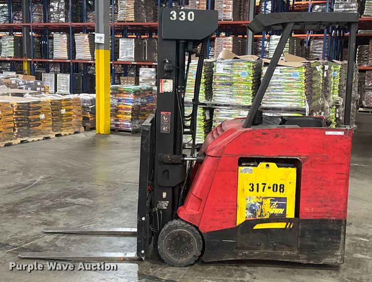 image for item EV1841 Raymond 4250 forklift