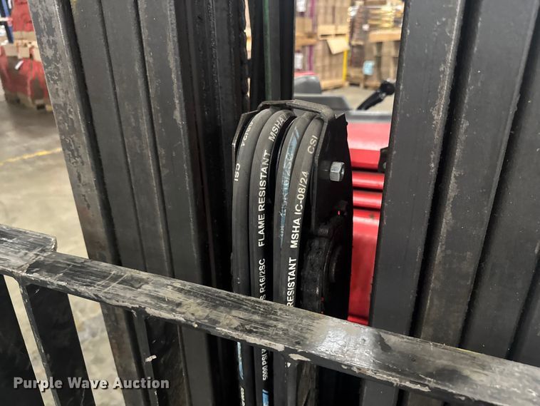 image for item EV1841 Raymond 4250 forklift