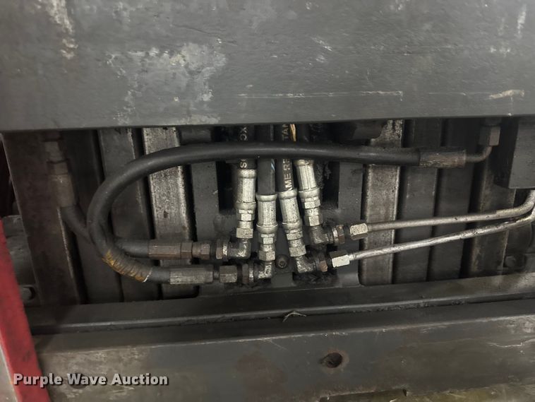 image for item EV1841 Raymond 4250 forklift