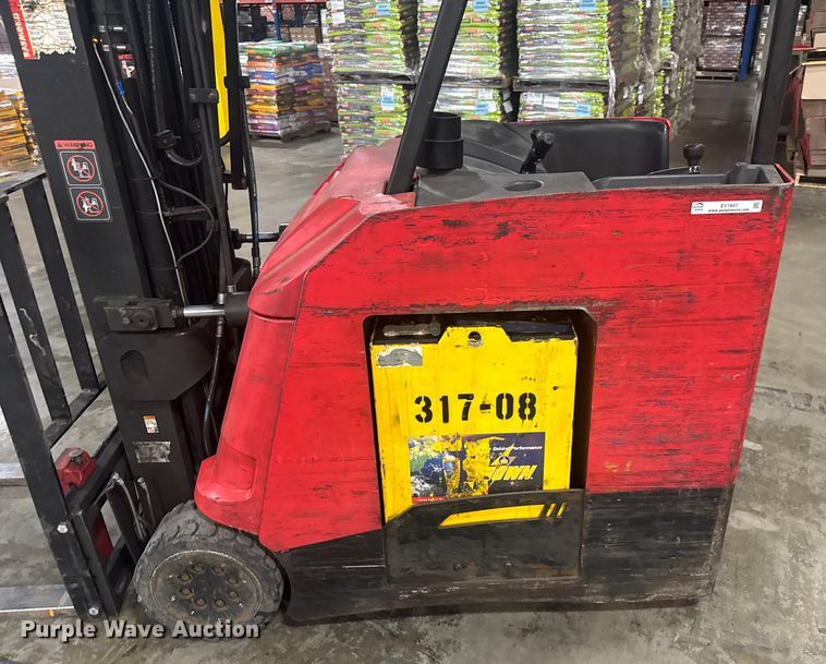 image for item EV1841 Raymond 4250 forklift