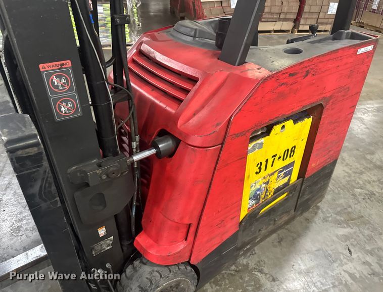 image for item EV1841 Raymond 4250 forklift
