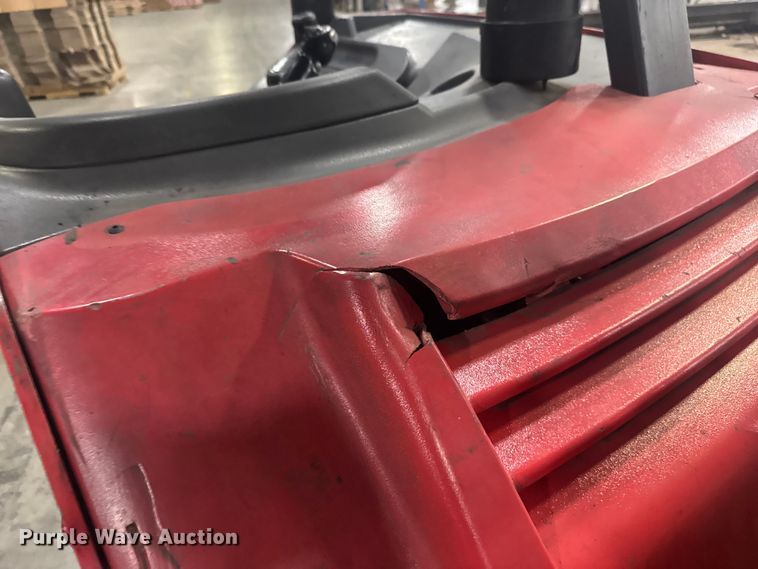 image for item EV1841 Raymond 4250 forklift