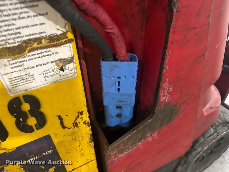 image for item EV1841 Raymond 4250 forklift