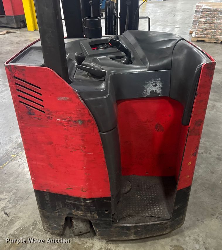 image for item EV1841 Raymond 4250 forklift