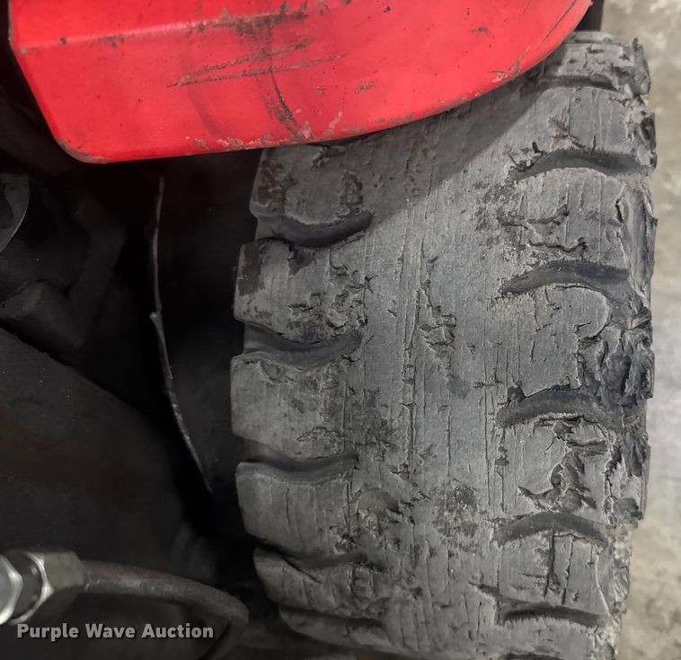 image for item EV1841 Raymond 4250 forklift